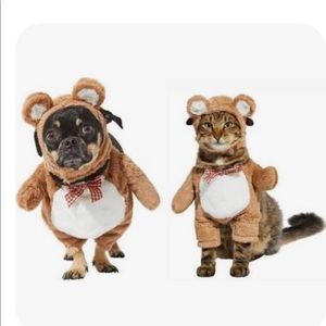 NWT Dog or Cat costume 🐶 🐱